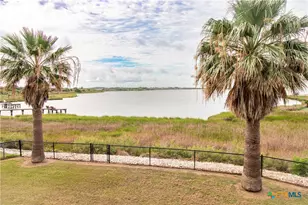 214 E Bay Ave, Seadrift, TX 77983 - Photo 11