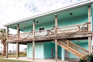214 E Bay Ave, Seadrift, TX 77983 - Photo 5