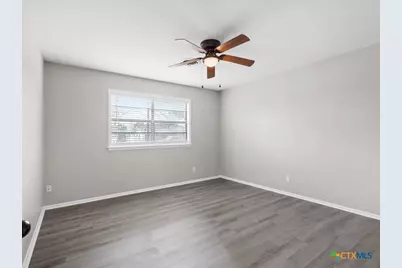 273 Meadow Avenue, New Braunfels, TX 78130 - Photo 21