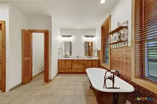 285 Rangeland Rd, Seguin, TX 78155 - Photo 27