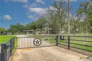 285 Rangeland Rd, Seguin, TX 78155 - Photo 1