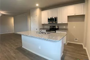 1137 Gracie Wy, New Braunfels, TX 78130 - Photo 7
