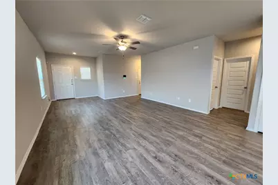 1137 Gracie Way, New Braunfels, TX 78130 - Photo 3
