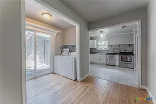 1020 N 15th St, Temple, TX 76501 - Photo 15