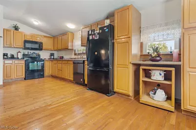 2425 Miday Avenue NE, East Canton, OH 44730 - Photo 5