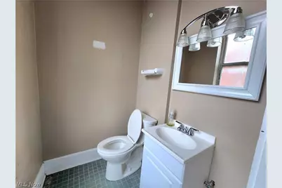 47 N 4th Street #204, Zanesville, OH 43701 - Photo 9