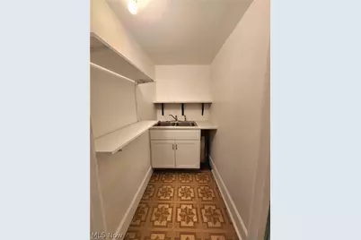 47 N 4th Street #100, Zanesville, OH 43701 - Photo 5