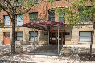 1133 W 9th St, Loveland, OH 44113 - Photo 1