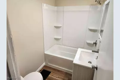 52 E 37th Street, Shadyside, OH 43947 - Photo 5