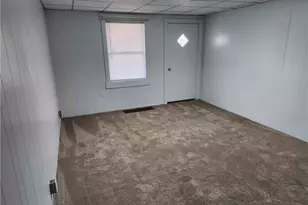 52 E 37th St, Shadyside, OH 43947 - Photo 9