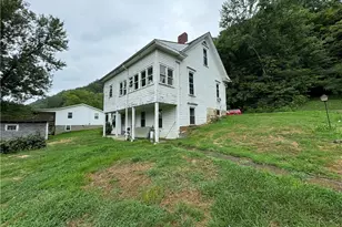 618 Market St, Clarington, OH 43915 - Photo 21