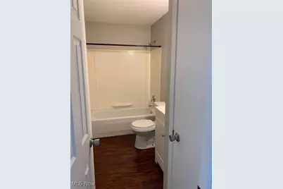 326/328 Abbe Road, Sheffield Lake, OH 44054 - Photo 7