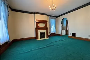 136 E Walnut St, Barnesville, OH 43713 - Photo 35