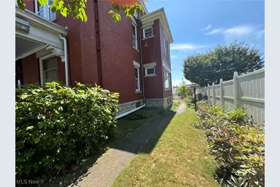 136 E Walnut Street, Barnesville, OH 43713 - Photo 3