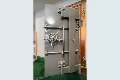 22 E Main Street, Geneva, OH 44041 - Photo 11