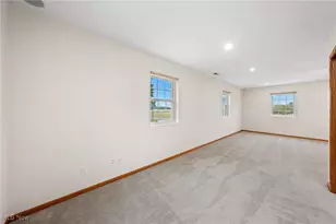 25 S Van Buren Ave, Barberton, OH 44203 - Photo 19