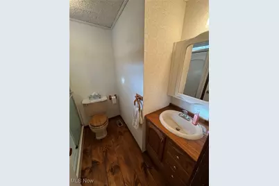 70571 Pine Hollow Road, Bridgeport, OH 43912 - Photo 13