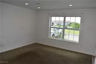 51945 William Ln, St Clairsville, OH 43950 - Photo 5