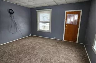 1947 Manhattan Ave, Youngstown, OH 44509 - Photo 3