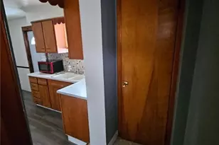 1947 Manhattan Ave, Youngstown, OH 44509 - Photo 7