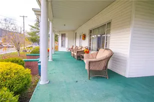 54360 Mt Victory Rd, Powhatan Point, OH 43942 - Photo 9