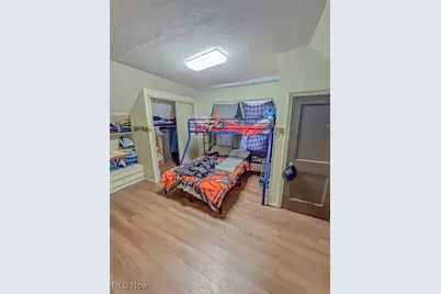 1330 W 18th Street, Lorain, OH 44052 - Photo 9