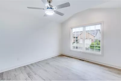 153 Royal Troon, Warren, OH 44484 - Photo 13