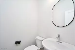 598 Mull Ave, Akron, OH 44313 - Photo 7