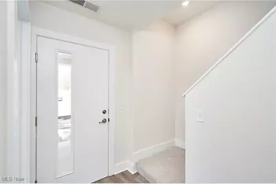 600 Mull Avenue #10, Akron, OH 44313 - Photo 5