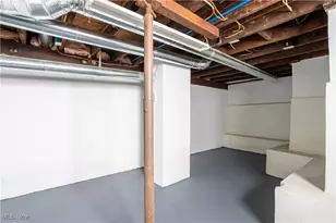 613 Wooster Road North, Barberton, OH 44203 - Photo 29