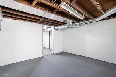 613 Wooster Road N, Barberton, OH 44203 - Photo 27