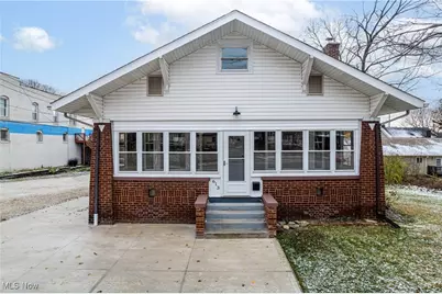 613 Wooster Road N, Barberton, OH 44203 - Photo 3