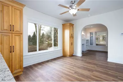 613 Wooster Road N, Barberton, OH 44203 - Photo 11