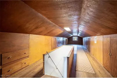 613 Wooster Road N, Barberton, OH 44203 - Photo 25