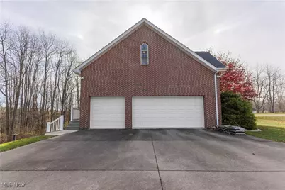128 Willow Springs Drive, Wellsburg, WV 26070 - Photo 5
