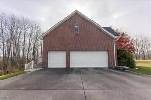 128 Willow Springs Dr, Wellsburg, WV 26070 - Photo 5