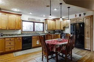 72 W Wildwood Dr, Parkersburg, WV 26101 - Photo 15