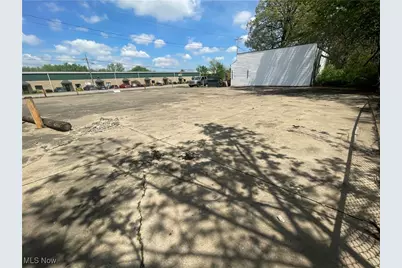 Navarre Road SW, Canton, OH 44706 - Photo 5