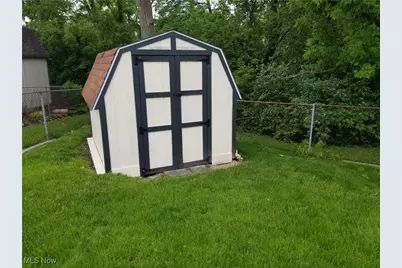 109 Meadowfield Court, Elyria, OH 44035 - Photo 39