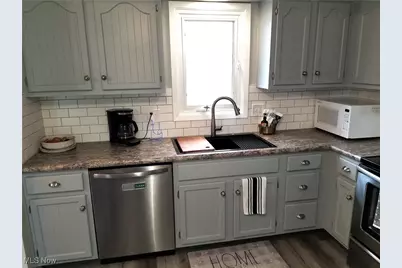 109 Meadowfield Court, Elyria, OH 44035 - Photo 7