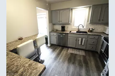 109 Meadowfield Court, Elyria, OH 44035 - Photo 9