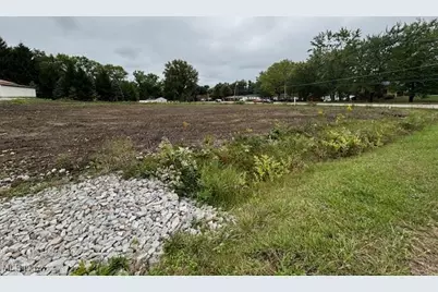 Raber Terrace, Uniontown, OH 44685 - Photo 1