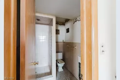 596 Terrace Plaza, Willowick, OH 44095 - Photo 21