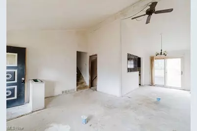 596 Terrace Plaza, Willowick, OH 44095 - Photo 7