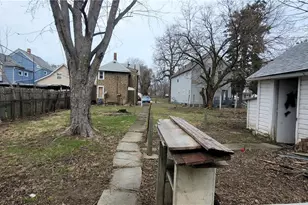 545 W 14th St, Lorain, OH 44052 - Photo 5