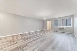 30050 Euclid Ave, Wickliffe, OH 44092 - Photo 11