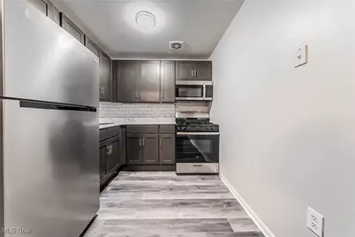 30050 Euclid Avenue #A2, Wickliffe, OH 44092 - Photo 5