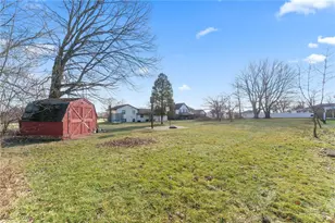 554 Neoka Dr, Campbell, OH 44405 - Photo 35