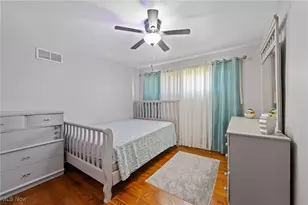 554 Neoka Dr, Campbell, OH 44405 - Photo 19