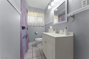 554 Neoka Dr, Campbell, OH 44405 - Photo 13
